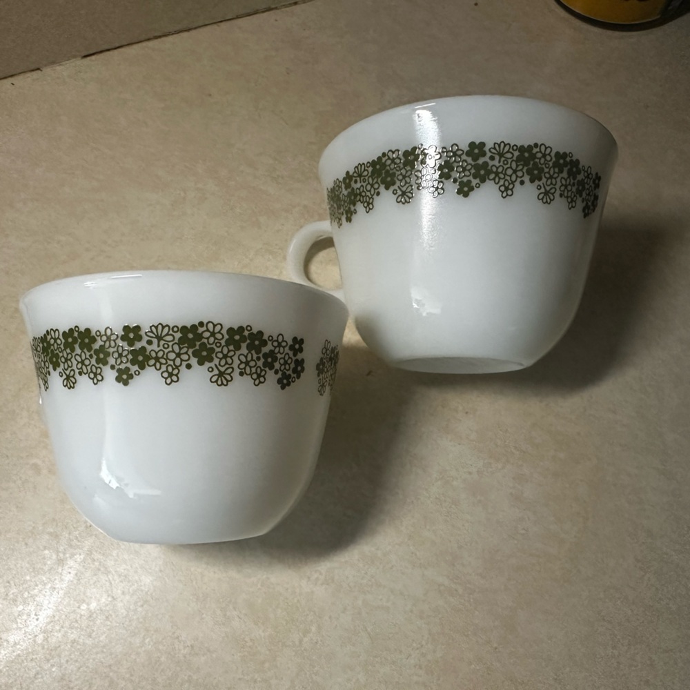 Pyrex Vintage 70’s Spring Blossom Coffee Cup Mugs